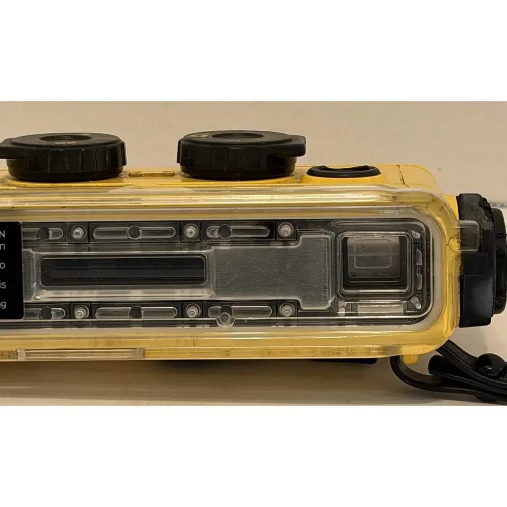 Minolta Weathermatic A 110 Film Underwater Camera w/ Strap Vintage UNTESTED